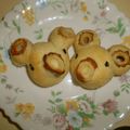 白いぐれーぷ's cooksnap of when they made あまった竹輪で♪コアラのパン.