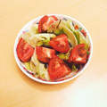 ★ぴよぴよ501★'s cooksnap of when they made ほっと！レタスとトマトのもずくかけ.