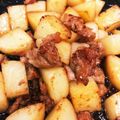 なーなちゃん's cooksnap of when they made カリカリ豚と新じゃがの甘辛.
