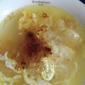 ゆずカフェ's cooksnap of when they made にんにくたっぷり♪スペインのアホスープ.