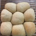 LinLinkBu's cooksnap of when they made 全粒粉のちぎりパン.