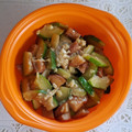 紅茶とチーズケーキ's cooksnap of when they made ズッキーニとさつまあげのニンニク炒め.