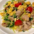 ☆capybara☆'s cooksnap of when they made 下味冷凍 豚バラの豆苗卵炒め.