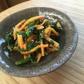 haruterin's cooksnap of when they made 春菊とにんじんの胡麻和え.
