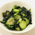 ケンコウママ's cooksnap of when they made きゅうりとわかめの酢の物.