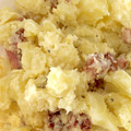 左官屋の奥さんです's cooksnap of when they made 燻製マヨの大人用ポテトサラダ.