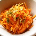 ねこはがき's cooksnap of when they made 蜂蜜漬けナッツのキャロットラペ.