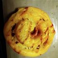 yukidorako's cooksnap of when they made 手捏ねでベーコンチーズ＆オニオンパン.