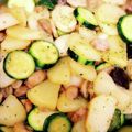 ☆※ちぃ※☆'s cooksnap of when they made マッシュルームとズッキーニ アヒージョ風.
