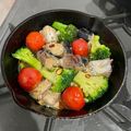ねもかほ's cooksnap of when they made さば缶とトマトのアヒージョ.
