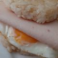カクヨ's cooksnap of when they made 簡単☆ベーコンエッグでライスバーガー.