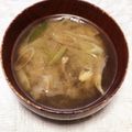 わたさな2016's cooksnap of when they made 簡単！舞茸葱のお味噌汁☆味噌バター風味.