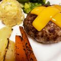 クックDPFIZU☆'s cooksnap of when they made びっくりドンキーのチーズハンバーグ.