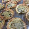 こずっぺ's cooksnap of when they made 余った餃子の皮で！パリパリじゃこせんべい.