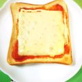 ふうはっちゃん's cooksnap of when they made …簡単朝トースト(ピザ風)….