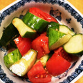 ellie21's cooksnap of when they made 簡単☆トマトときゅうりのゆず胡椒サラダ.