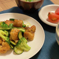 ぽろけん's cooksnap of when they made 鶏もも肉とズッキーニの簡単カレー粉炒め物.