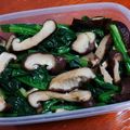 だぁしま's cooksnap of when they made 焼きシイタケとほうれん草のポン酢和え.