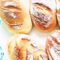 いちご大福0406's cooksnap of when they made 生クリームでリッチなプチパン。.
