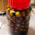 かピさん's cooksnap of when they made 塩昆布と醤油で漬ける★カリカリ小梅.