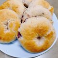 からあげトモミール's cooksnap of when they made ブルーベリーヨーグルトのベーグル.