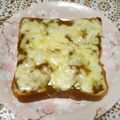 ☆ゆずれもん☆'s cooksnap of when they made 残ったカレーで♪チーズカレートースト★.