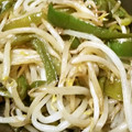 みみ母's cooksnap of when they made 学校給食★もやしとピーマンのごまいため.