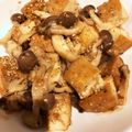 もこもこぼんぼん's cooksnap of when they made 簡単☆厚揚げとしめじのオイマヨ炒め.