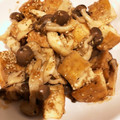 もこもこぼんぼん's cooksnap of when they made 簡単☆厚揚げとしめじのオイマヨ炒め.
