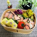 ムーニー（╹◡╹）'s cooksnap of when they made 塩こんぶとシャケのゴマおにぎり.
