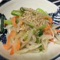 akizoo's cooksnap of when they made ほうれん草ともやしにんじんのナムル.