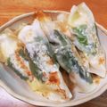 モモファム's cooksnap of when they made ササミのシソチーズ餃子の皮巻焼.