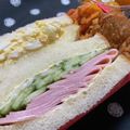 こめかあちゃん♪'s cooksnap of when they made 簡単ハムきゅうりサンドイッチ弁当.