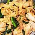 ゆむゅむ1123's cooksnap of when they made 鶏もも肉と舞茸のオイスターソース炒め.