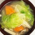やえまりも's cooksnap of when they made しゃききゃきレタスの味噌汁.