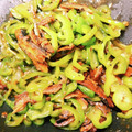 梅マメ芝's cooksnap of when they made 簡単！ピーマンとさんまの蒲焼き缶詰炒め.