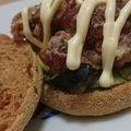 さぁ★たぁ★'s cooksnap of when they made 私の父も大好きな☆豚肉の唐揚げバーガー.