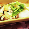 ダッフィーニーうに's cooksnap of when they made 鮭と玉ねぎとしめじのレンジ蒸し.