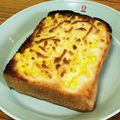 Asato★'s cooksnap of when they made 今日の朝ごはん#トースト#コーンチーズ.