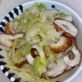 まーちゃんとみーくん's cooksnap of when they made 塩揉みキャベツと竹輪の炒め物.