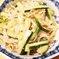 ellie21's cooksnap of when they made ごまたっぷり＊もやしときゅうりのサラダ.