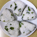 Cony◎'s cooksnap of when they made 簡単おにぎり♡わかめとしらすのおにぎり♡.