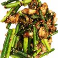 maezuchu's cooksnap of when they made スタミナ抜群！豚肉とニンニクの芽炒め.