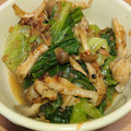 もときーず's cooksnap of when they made 副菜！簡単♪レタスとしめじの炒めもの♪.