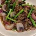 Kiddy97's cooksnap of when they made 牛肉とニンニクの芽と玉ねぎオイスター炒め.
