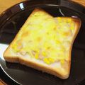 Asato★'s cooksnap of when they made ツナマヨコーン☆チーズトースト♪.