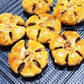 辰夫女子's cooksnap of when they made お花のくるみあんぱん（HB使用）.