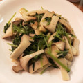 クックXRK5VE☆'s cooksnap of when they made エリンギと豆苗の炒め物.