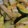 ♡Catherine's cooksnap of when they made いかとキャベツのオイスターソース炒め.