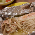shizuzun's cooksnap of when they made 簡単！鮭ときのこのバターホイル焼き♡.
